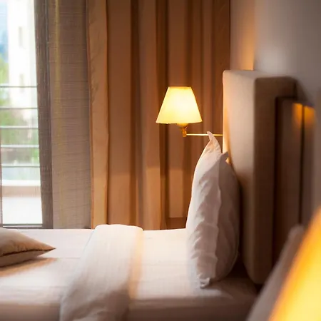 Hotel Yesterday Boekarest