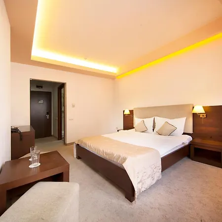 Hotel Yesterday 3*