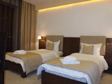 Yesterday 3* 부쿠레슈티